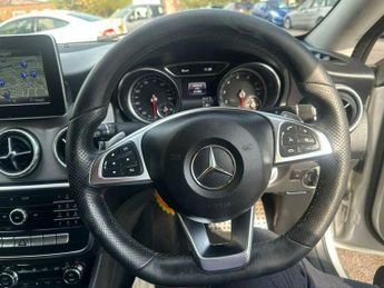Mercedes-Benz CLA 1.6 CLA180 AMG Line Edition Coupe 7G-DCT Euro 6 (s/s) 4dr