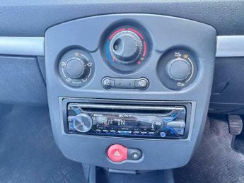 Renault Clio 1.2 I-Music Euro 5 5dr