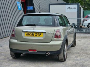 MINI Hatch 1.6 Cooper Steptronic Euro 4 3dr