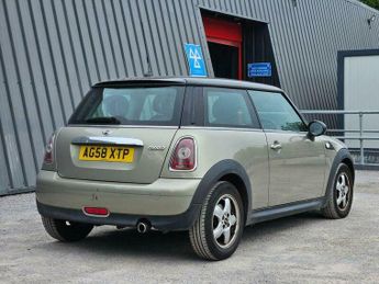 MINI Hatch 1.6 Cooper Steptronic Euro 4 3dr