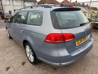 Volkswagen Passat 2.0 TDI BlueMotion Tech Executive DSG Euro 5 (s/s) 5dr