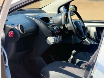 Peugeot 107 1.0 12V Allure Euro 5 5dr
