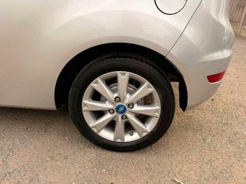 Ford Fiesta 1.0T EcoBoost Zetec Euro 6 (s/s) 3dr