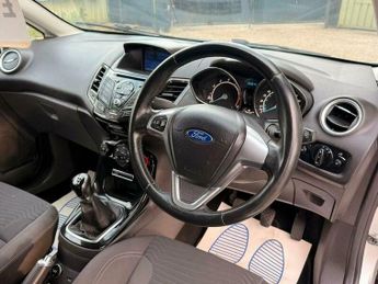 Ford Fiesta 1.0T EcoBoost Zetec Euro 6 (s/s) 3dr
