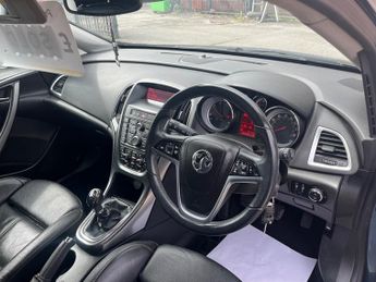 Vauxhall Astra 2.0 CDTi ecoFLEX Elite Hatchback 5dr Diesel Manual Euro 5 (s/s) 