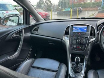 Vauxhall Astra 2.0 CDTi ecoFLEX Elite Euro 5 (s/s) 5dr
