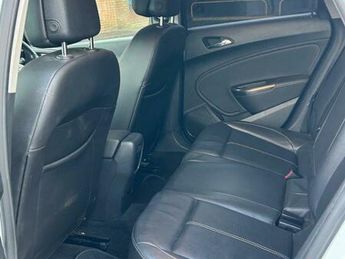 Vauxhall Astra 2.0 CDTi ecoFLEX Elite Euro 5 (s/s) 5dr