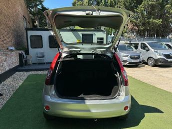 Ford Fiesta GHIA 16V