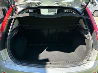 Ford Fiesta GHIA 16V