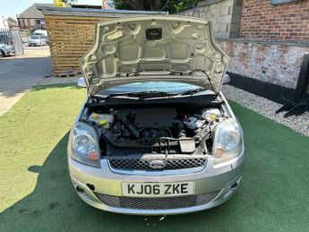 Ford Fiesta GHIA 16V