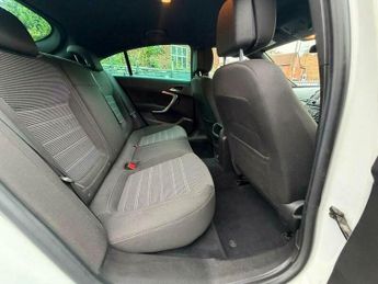 Vauxhall Insignia 2.0 CDTi SRi VX Line Nav Auto Euro 6 5dr