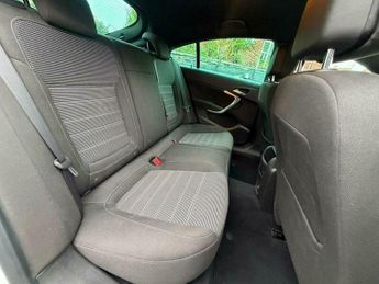Vauxhall Insignia 2.0 CDTi SRi VX Line Nav Auto Euro 6 5dr