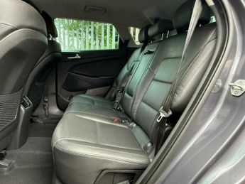 Hyundai Tucson 2.0 CRDi Premium Auto 4WD Euro 6 5dr