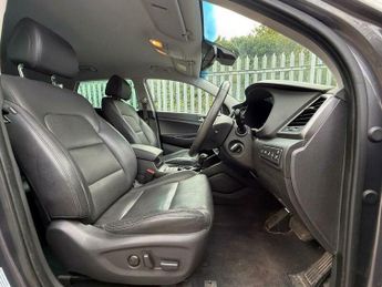 Hyundai Tucson 2.0 CRDi Premium Auto 4WD Euro 6 5dr