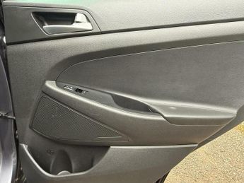 Hyundai Tucson 2.0 CRDi Premium Auto 4WD Euro 6 5dr