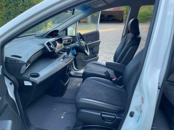 Honda Freed 1.5L Hybrid Automatic - ULEZ - Low miles