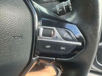 Peugeot 2008 50kWh Allure Premium Auto 5dr