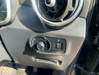 MG ZS 44.5kWh Exclusive Auto 5dr