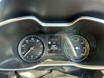 MG ZS 44.5kWh Exclusive Auto 5dr