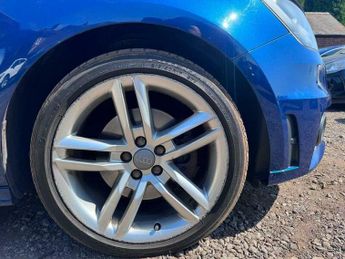 Audi A1 1.4 TFSI S line S Tronic Euro 5 (s/s) 3dr