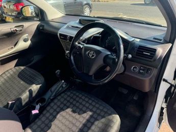 Toyota iQ 1.0 VVT-i 2 Multidrive Euro 4 3dr