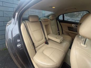 Jaguar XF D PREMIUM LUXURY