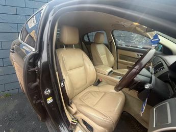 Jaguar XF D PREMIUM LUXURY