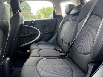MINI Countryman AUTOMATIC COOPER D, A/C, ELECTRIC WINDOWS, 4 WHEEL DRIVE, DAB, P