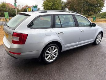 Skoda Octavia ELEGANCE TDI CR DSG