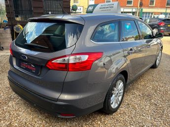 Ford Focus TITANIUM