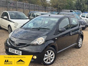 Toyota AYGO VVT-I BLACK M/M
