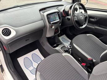 Toyota AYGO 1.0 VVT-i x-trend Funroof 5dr Petrol x-shift Euro 6 (71 ps)