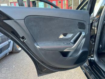 Mercedes A Class A 180 AMG LINE PREMIUM