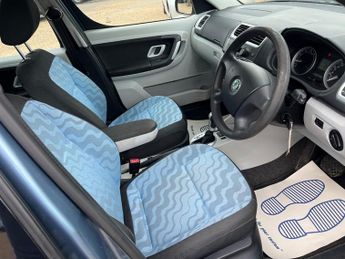 Skoda Roomster ROOMSTER2 16V