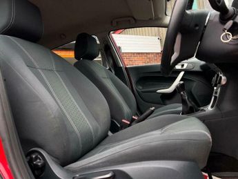 Ford Fiesta 1.25 Zetec 5dr
