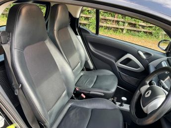 Smart ForTwo PASSION MHD ! ULEZ COMPLIANT - 20 POUND TAX - ONE OWNER FROM NEW