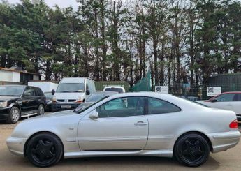 Mercedes-Benz CLK 3.2 CLK320 Elegance 2dr