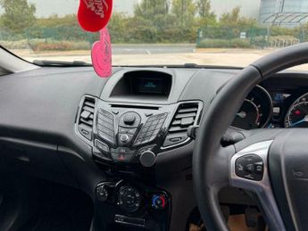 Ford Fiesta 1.0 Zetec Euro 5 (s/s) 3dr