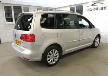 Volkswagen Touran SPORT TDI 143