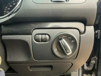Volkswagen Golf 1.4 TSI SE Hatchback 5dr Petrol DSG Euro 5 (122 ps)