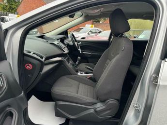 Ford Kuga 2.0 TDCi Zetec AWD Euro 6 (s/s) 5dr