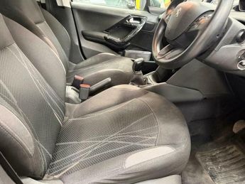 Peugeot 208 1.2 VTi Active Euro 5 5dr