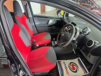Peugeot 107 1.0 12V Urban Move Euro 4 5dr