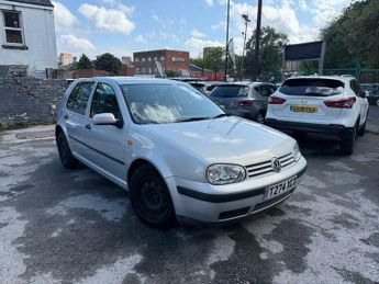 Volkswagen Golf 1.6 S 5dr