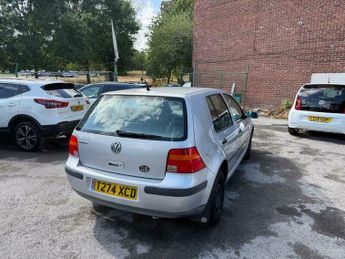 Volkswagen Golf 1.6 S 5dr