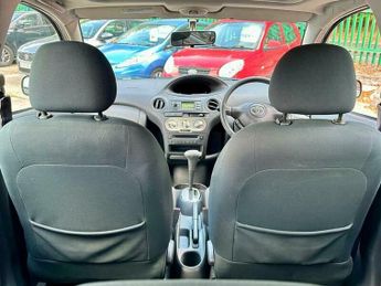 Toyota Yaris 1.3 VVT-i T Spirit 5dr