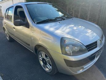 Renault Clio EXPRESSION 16V QUICKSHIFT 5
