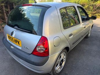 Renault Clio EXPRESSION 16V QUICKSHIFT 5