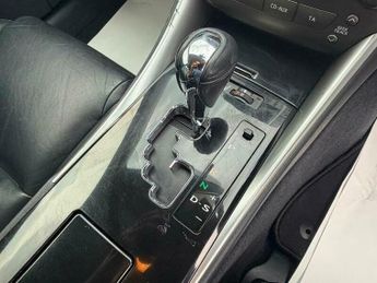 Lexus IS 2.5 250 V6 Advance Auto Euro 5 4dr
