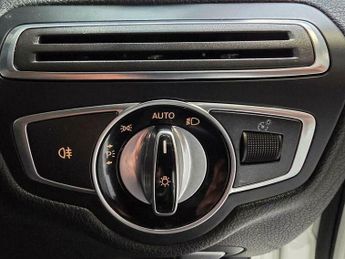 Mercedes-Benz C Class 2.0 C200 AMG Line 7G-Tronic+ Euro 6 (s/s) 4dr
